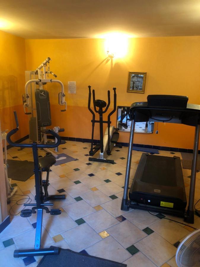 Logis Hotel Restaurant De La Paix Lodeve Ngoại thất bức ảnh